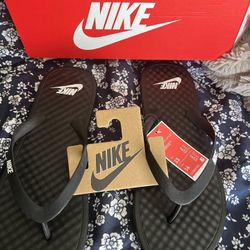 Nike Slippers New Sz 13