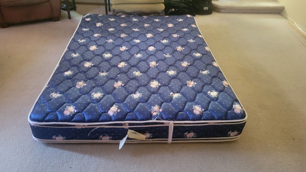 Queen Mattress with box spring