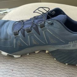 Salomon Speedcross 5 trail running shoe