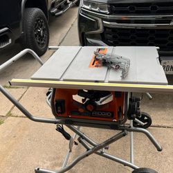 Ridgid  Table Saw 10in Complete