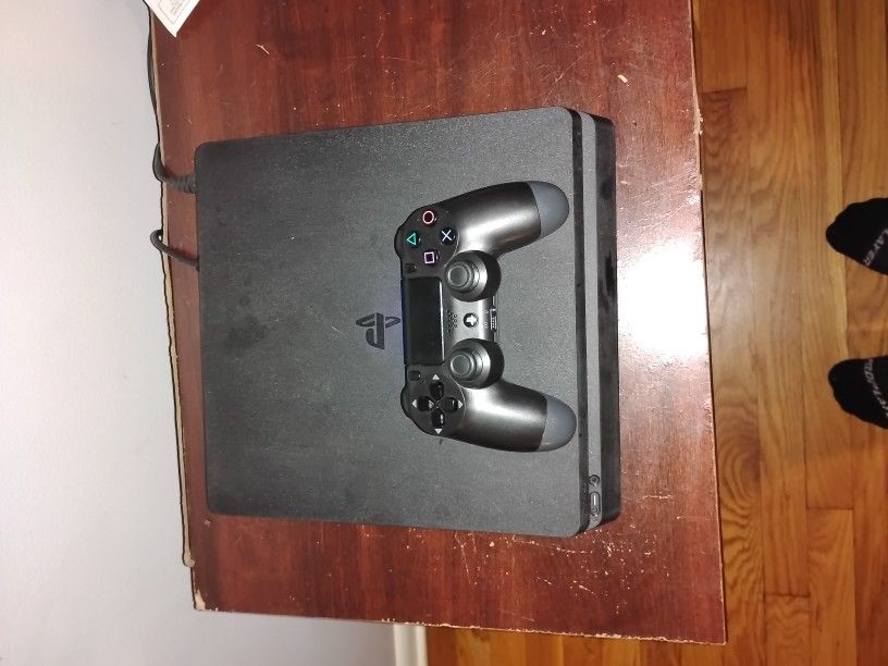 PS4 Slim