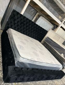 King size bed with mattress