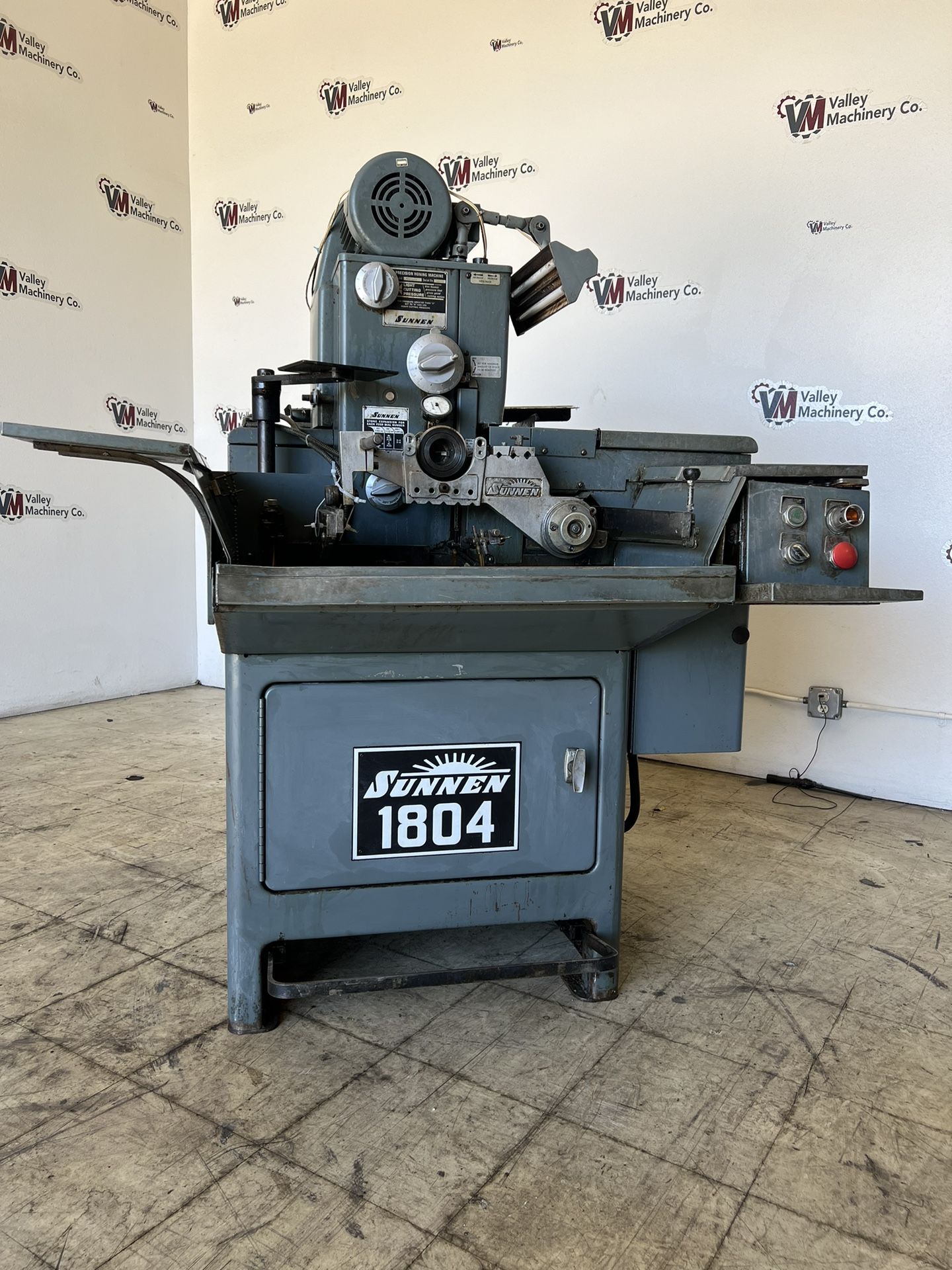 Sunnen 1804 Honing Machine