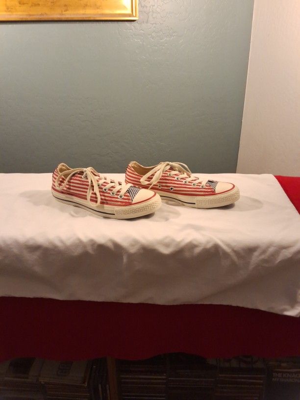 NEW Converse All Star American Flag Low Tops. **SIZE  6.5 WOMAN'S**
