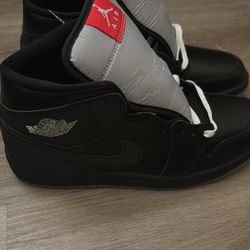 JORDAN 1 MID SE "BLACK METALLIC REIMAGINED"