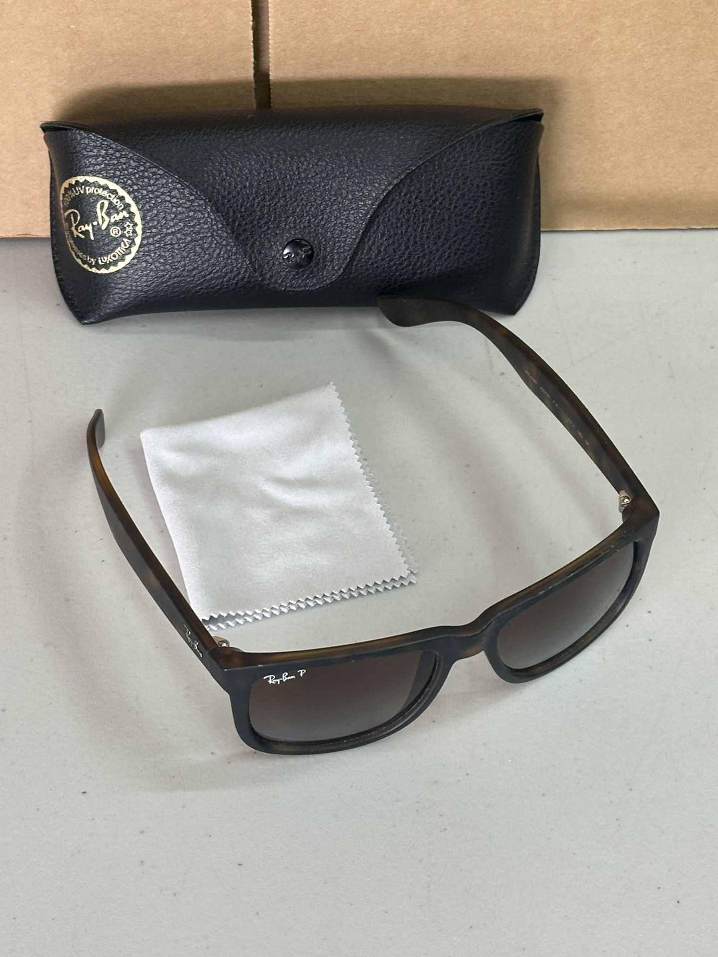 Ray Ban RB4165 Justin Sunglasses Tortoise w/ Gradient Brown - Case Included