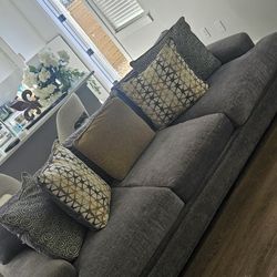 Large Cotton Ouside Material Couch - 100% Inside Feathers 🪶 