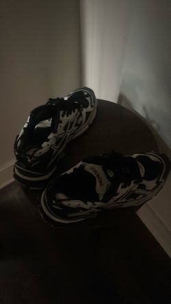 Balenciaga runners