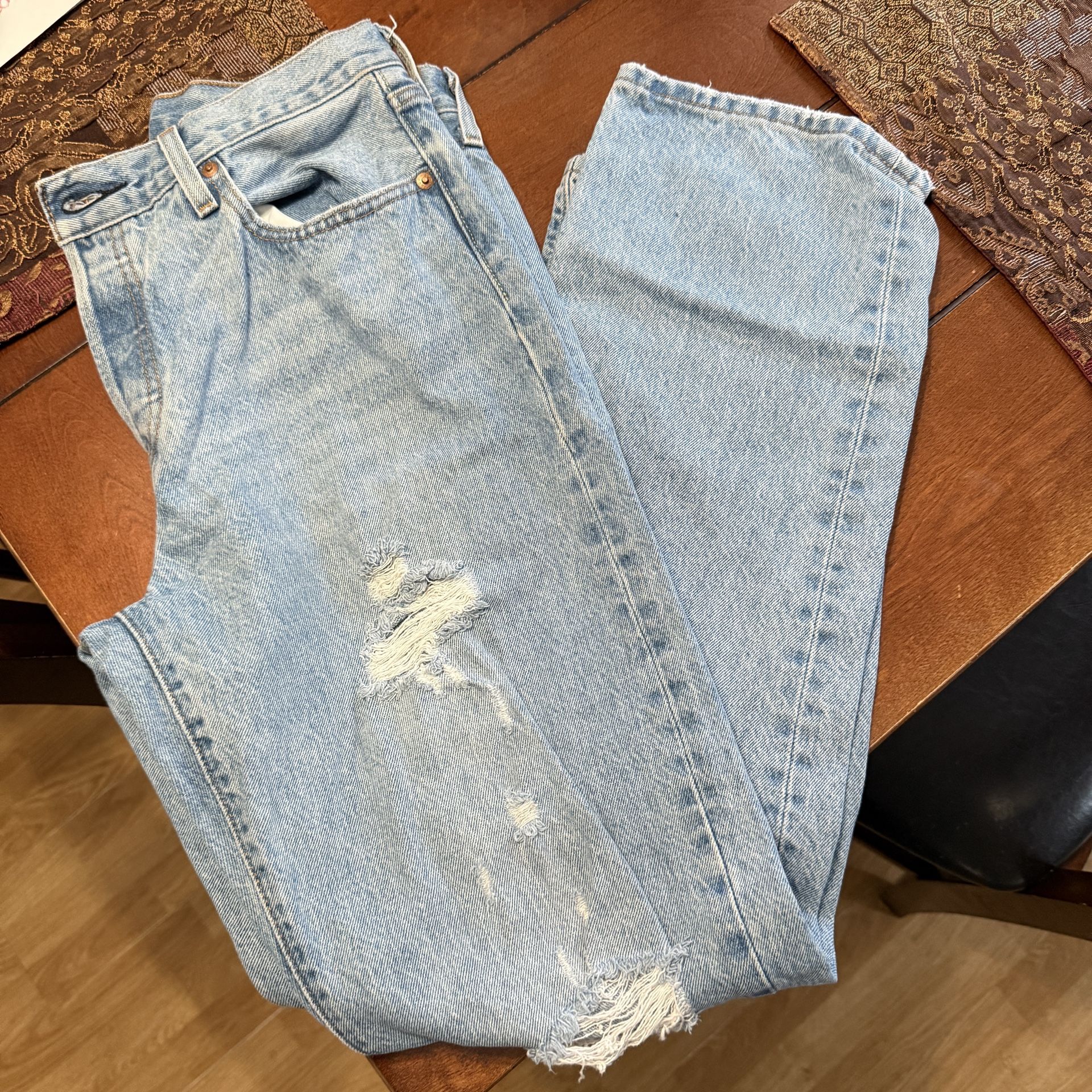 2 Levi’s Jeans Women