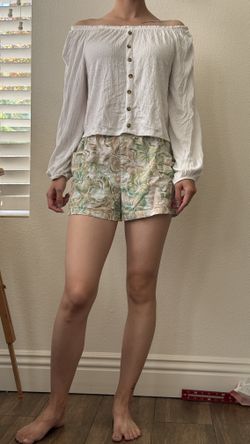 a summer outfit for women