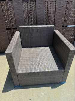 Arm chair