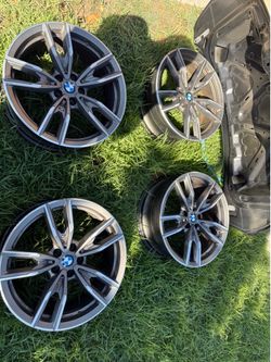BMW 19 inch m340i wheels