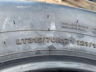 Lt375 70R17