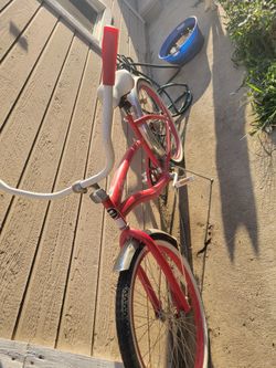 Girl Beach Cruiser
