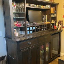 Wood Bar Set With Barstools