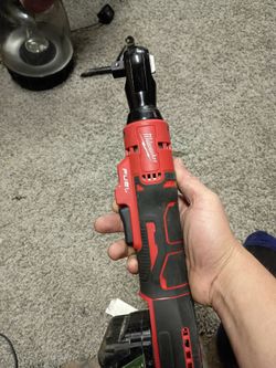 Milwaukee 18v 1/2 drive ratchet