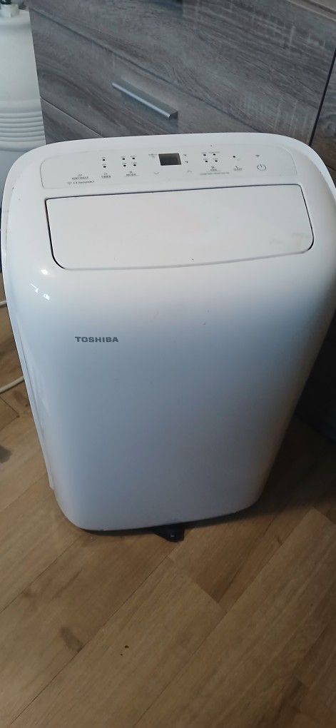 Toshiba 12,000 Btu Portable Ac