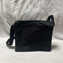 Guess Large black shoulder messenger bag purse