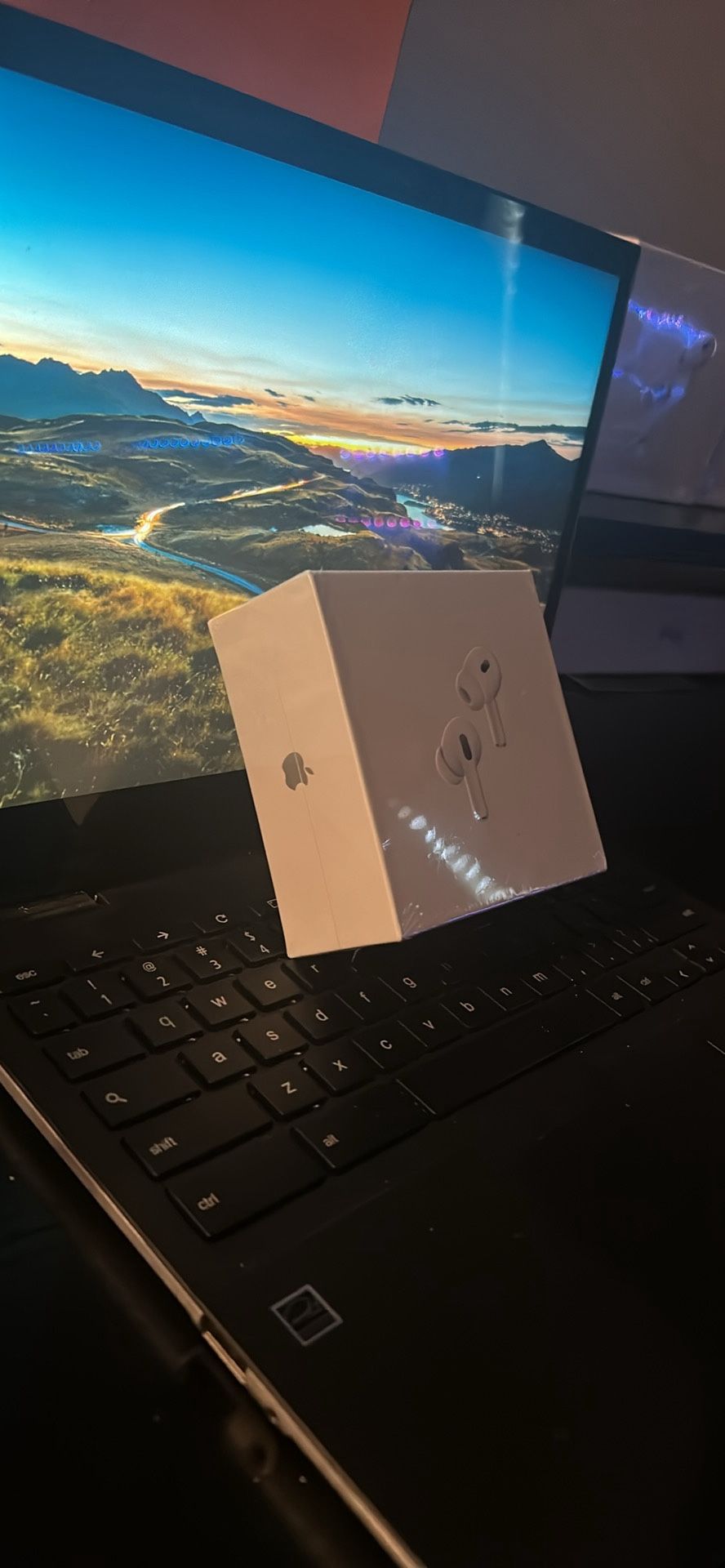 Apple 2nd generation pro airpods