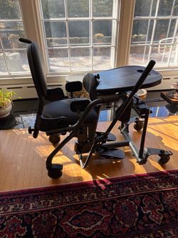 EasyStand Evolv Medium - with Evol High Flat Back and Tray