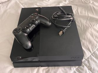 PlayStation 4 w/ Controller