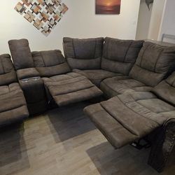 Reclining Sectional