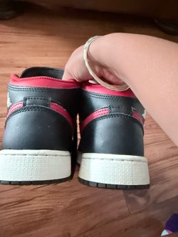 Boys shoes