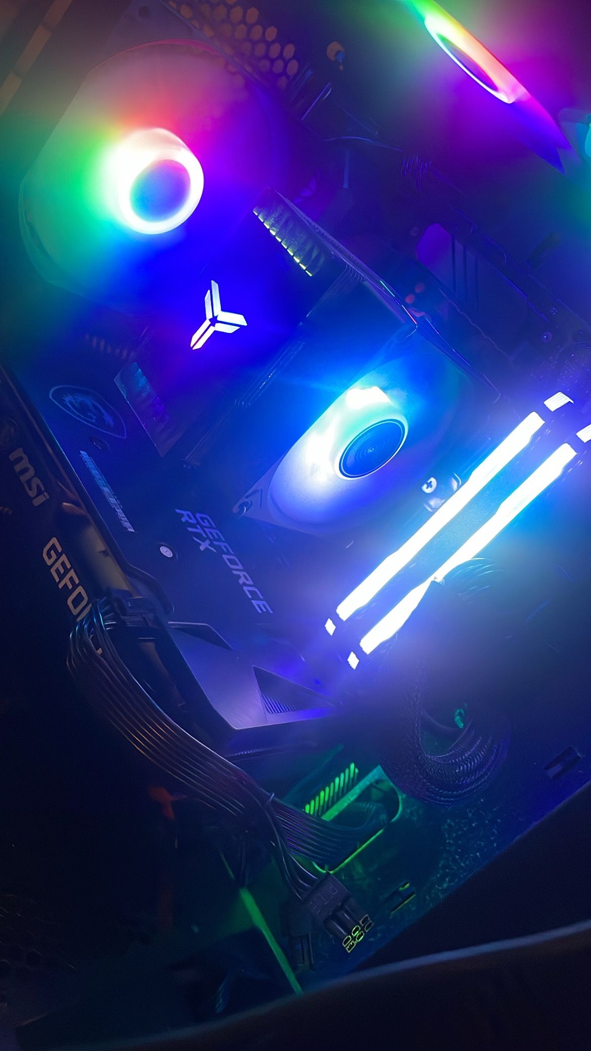 gaming pc Ryzen 5 3600x RTX 3060 MSI Ventus 2x Corsair 32gb