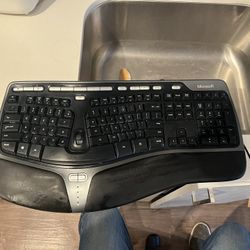 Ergonomic Keyboard Wired