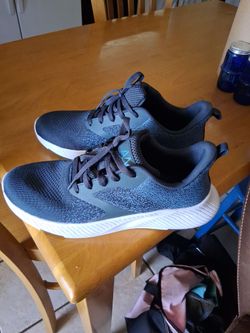 Size 10 Teal Colered Tennis Shoes