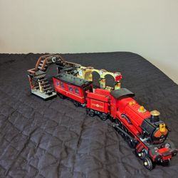 LEGO Harry Potter Hogwarts Express 