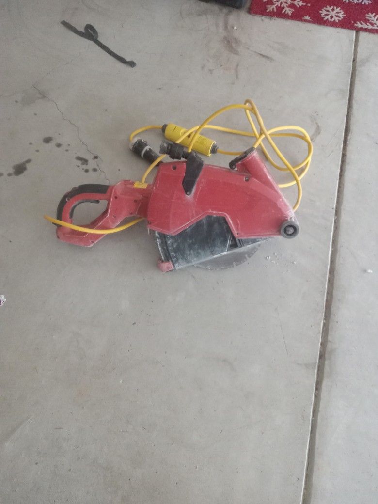 Concrete Saw