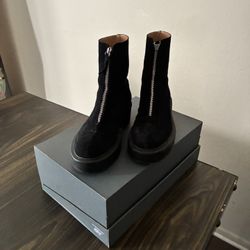 Steve Madden Suede Boots 