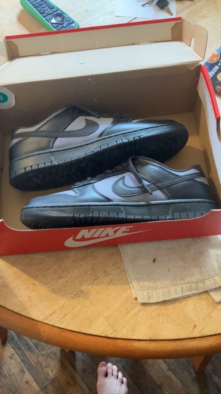 Nike Dunk Retro SE Off Noire Smoke Grey (size 9.5)