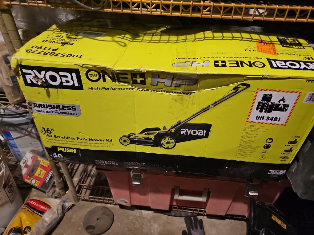 Ryobi 18v. 16 Inch Lawn Mow