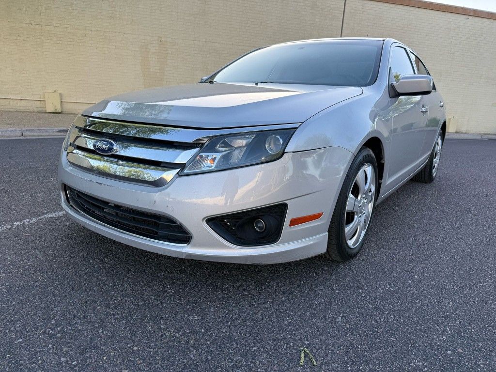 2010 FORD FUSION SE, LOW MILES, TWO OWNERS, CLEAN AUTO-CHECK, COLD AC, NICE CAR ๐