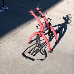 SARIS RED THREE BIKE CAR/SUV RACK! $75 OBO!