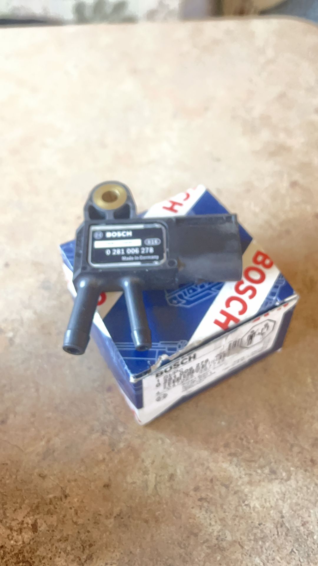 BOSCH DPF DIESEL EXHAUST DIFFERENTIAL PRESSURE SENSOR FOR MERCEDES (contact info removed)