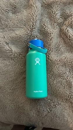 32 oz Hydro Flask Insulated Water Bottle