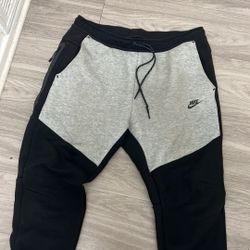 nike tech sweat pants 