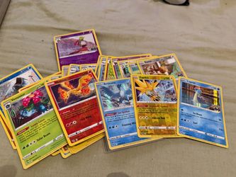 Pokémon GO TCG Bulk Lot – 30 Cards (Venusaur, Moltres, Zapdos, Articuno, Lapras, Sylveon & More)