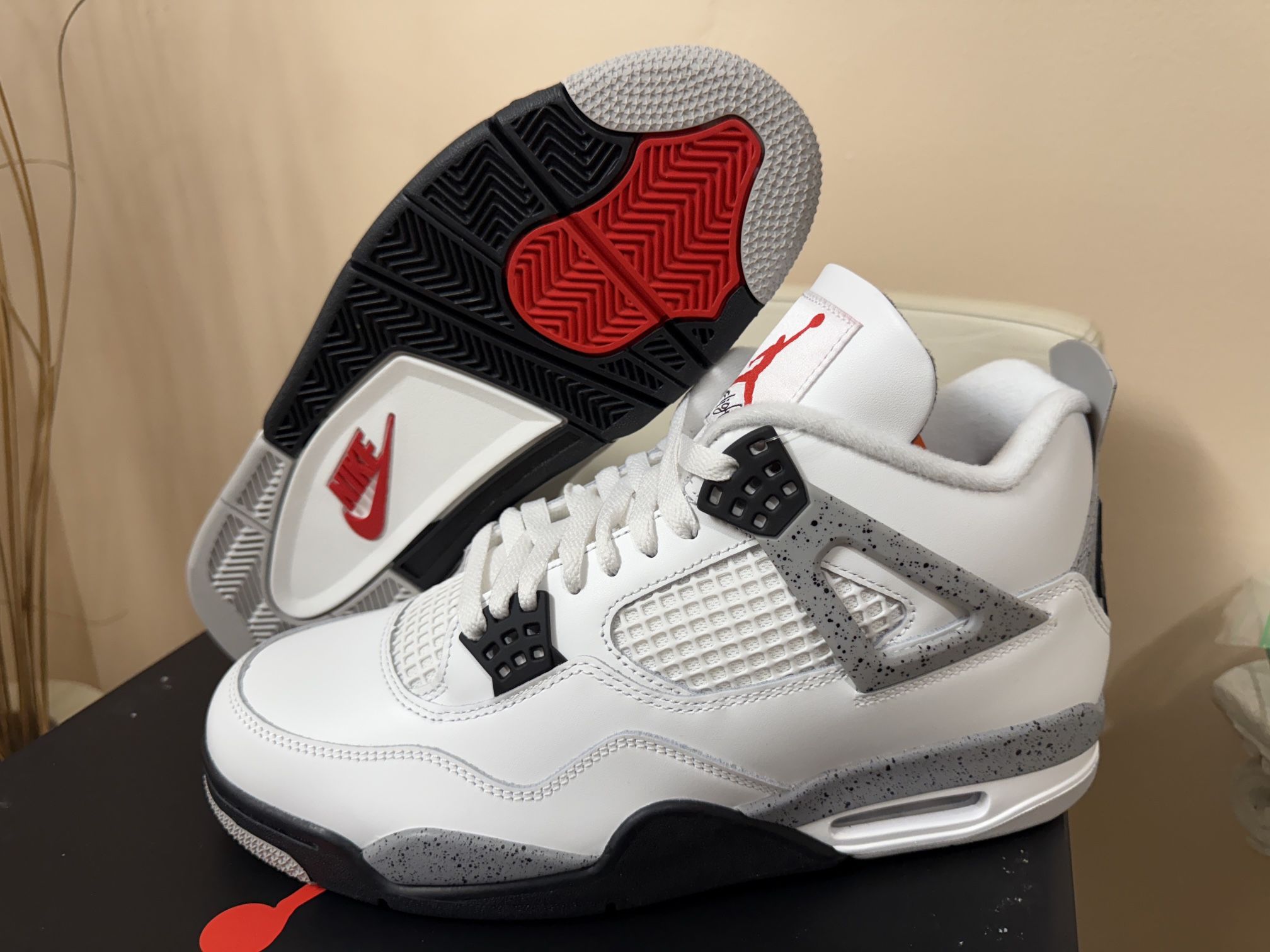 Air Jordan Retro 4 White Cement Size 10 Brand New