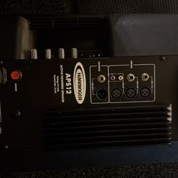 Harbinger speakers like new