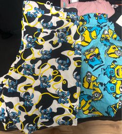 Men shorts size large ($5 each) donkey Kong swim shorts are size medium