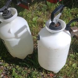 2.5 Gal + Wand Sprayer 