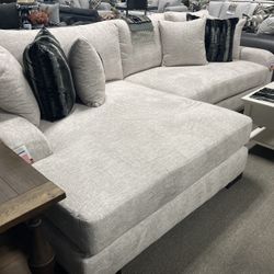 Stunning Sofa Chaise $2399🥰