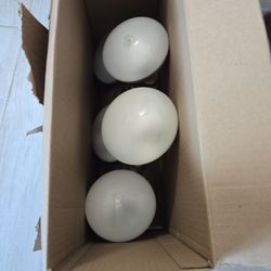 7 Working Halogen Flood Bulbs – 120V / 120W – Replaced with LED