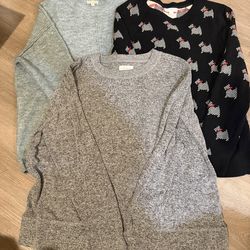 Women’s sweaters size large