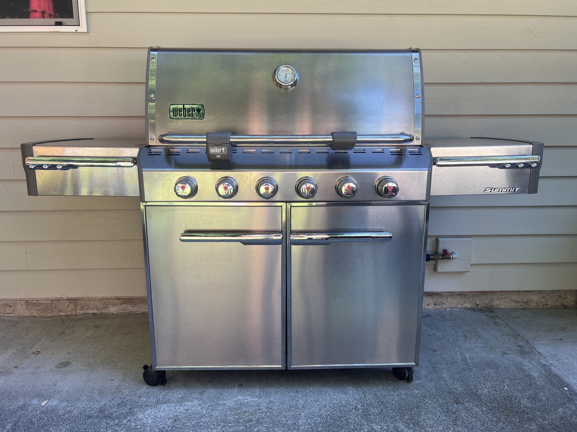 Weber Summit Series 620 BBQ Grill With Side Burner - Natural gas