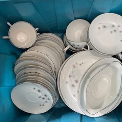 Creative Fine China Set